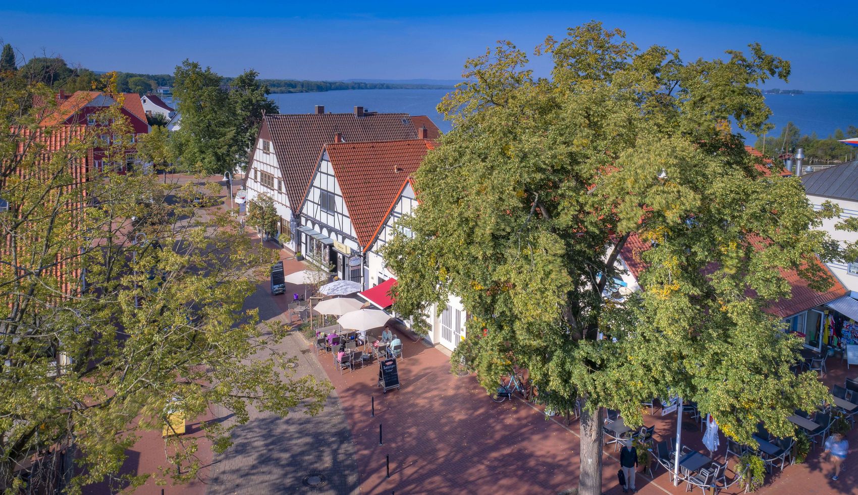 Alter Winkel Steinhude Die Strasse Alter Winkel im Ortskern von Steinhude aus der Luft betrachtet