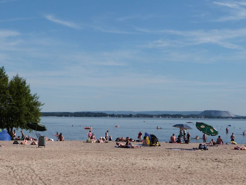 Badestrand Mardorf Der Badestrand in Mardorf ist am einem schönen Sommertag gut besucht