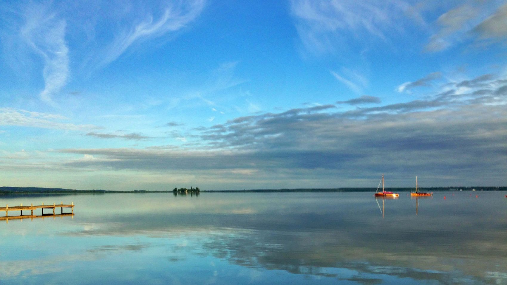 Auswanderer und Insel Wilhelmstein auf dem Steinhuder Meer Auswanderer und Insel Wilhelmstein auf dem Steinhuder Meer